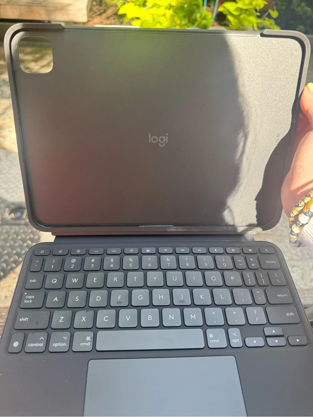 Logi Black iPad Folio Case